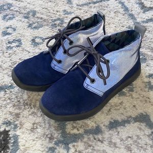 Ugg Treadlite boy shoes sz 13 blue